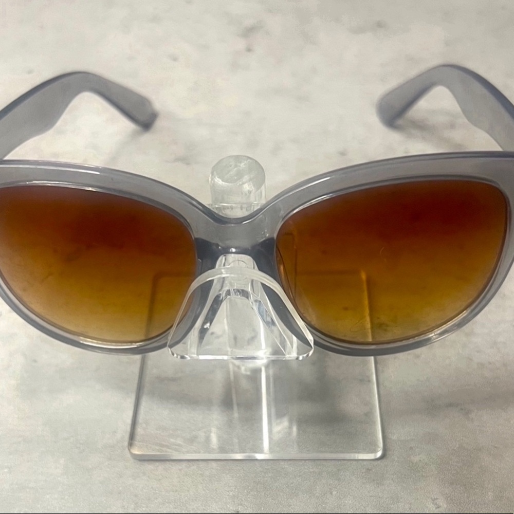 COPY - NWOT Gray Acrylic Sunglasses With Brown Lenses - Picture 1 of 1